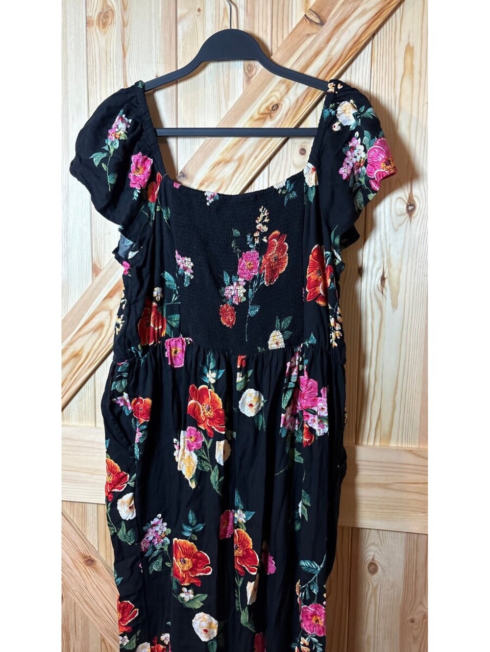 Old Navy XL Black Floral Rayon Jumpsuit with Pockets